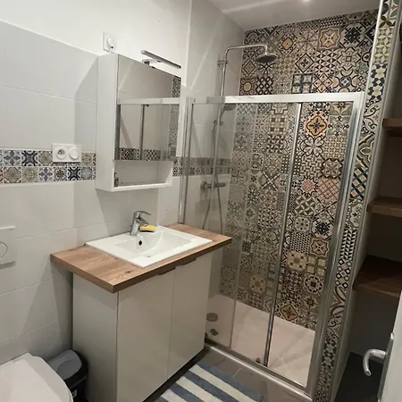 Arfa Apartment